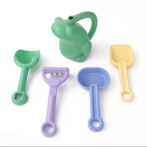 New! Target Bullseye Playground Frog Watering Can and Sand Toys Set